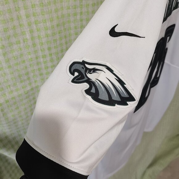 Saquon Barkley Philadelphia Eagles No 26 Jersey - Picture 9 of 12